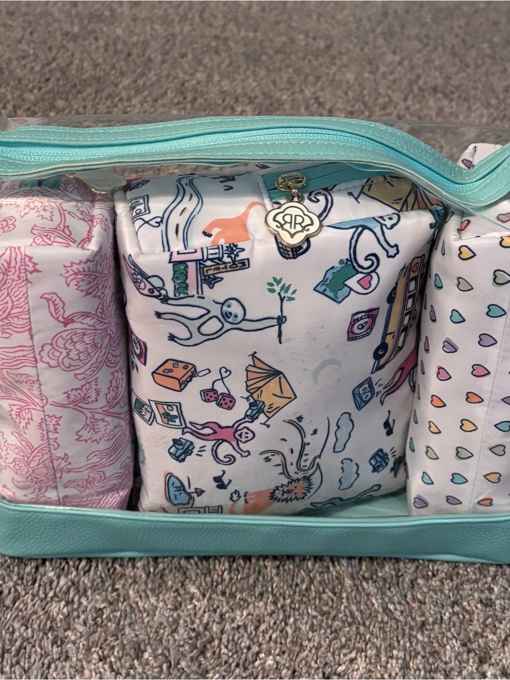 Roller Rabbit Beauty Bag Set - Picture 3 of 4